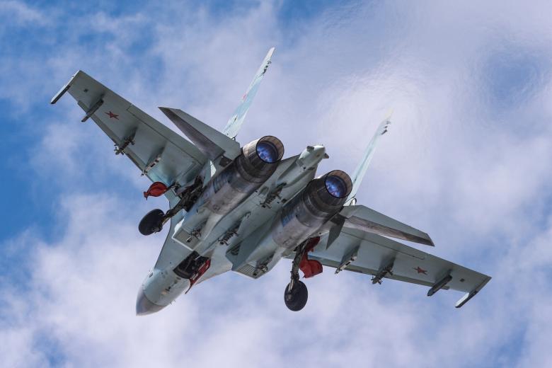 Истребитель Су-35