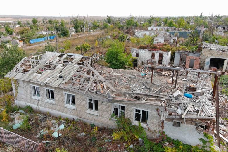 Вид на поселок Первомайское на Селидовском направлении СВО