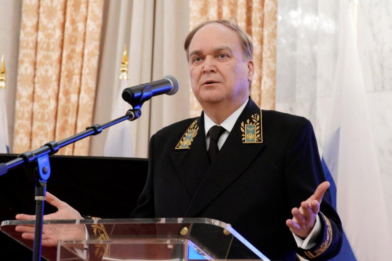 Анатолий Антонов