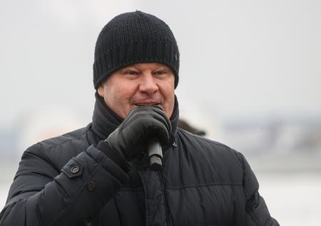 Губерниев рассказал, что молится за здоровье Костомарова