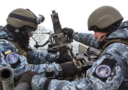 Англия прислала каски для батальонов территориальной обороны Украины
