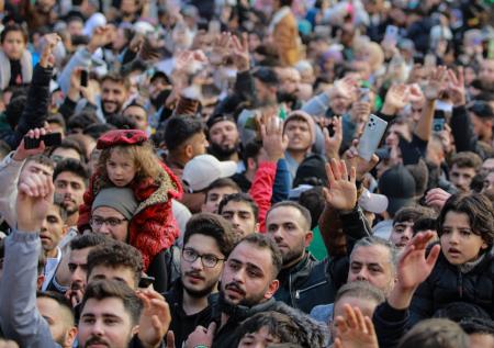 Сирийские христиане вышли на вооруженный марш против новых властей