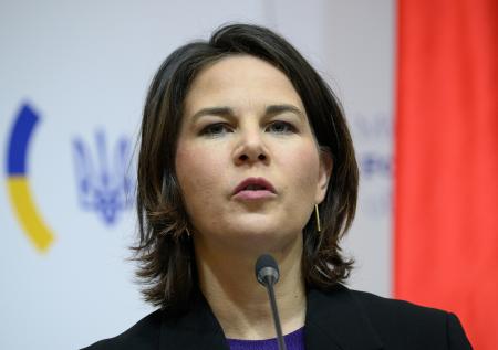 В Киеве опровергли сообщения о причинах срыва встречи Зеленского и Бербок