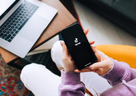 TikTok запретит сборы средств на политические цели