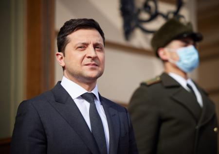 Украинский депутат предложил отправить Зеленского в отставку