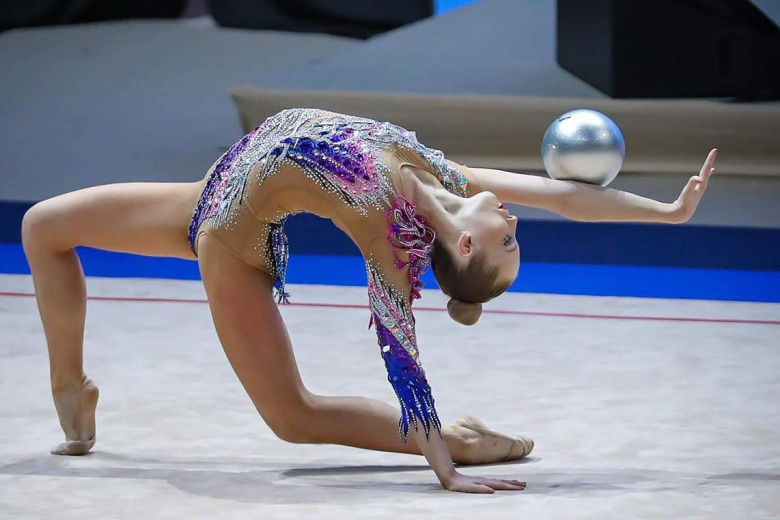  Илона Додзин