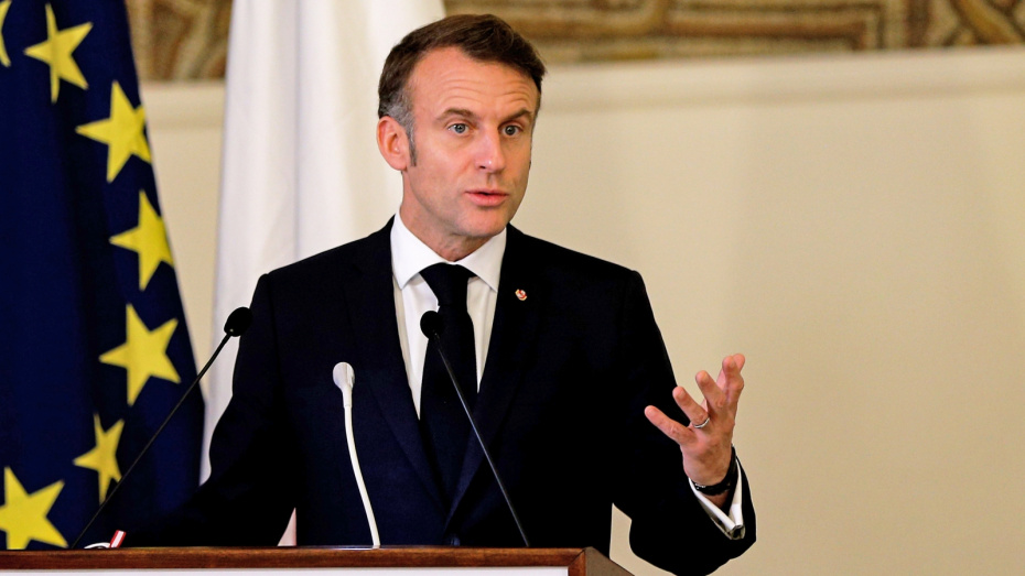 Большинство французов не одобрили деятельность Макрона