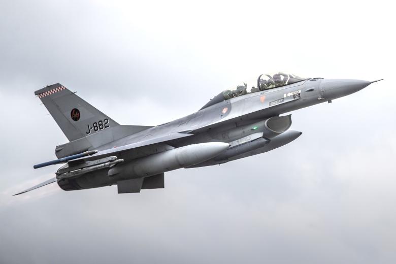 F-16