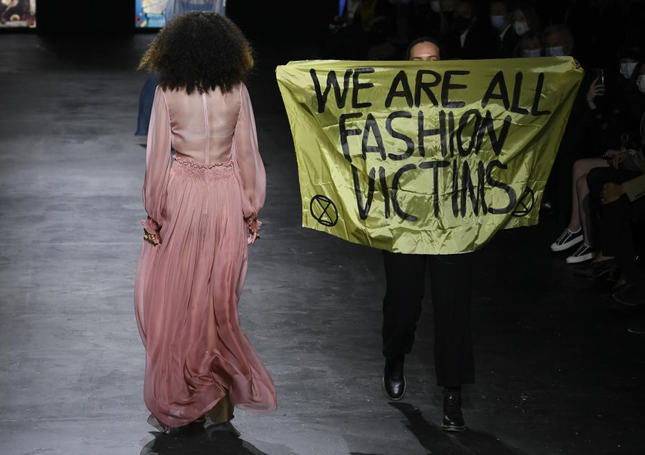 CHRISTIAN DIOR 