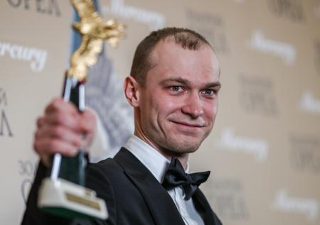 Стилист рассказала, какой образ создал Юра Борисов в Голливуде