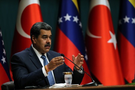 Мадуро призвал отменить санкции против России, назвав их «бумерангом»