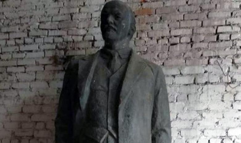 Памятник, ушедший с молотка