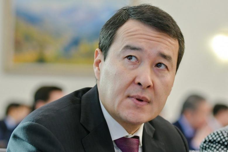 Алихан Смаилов