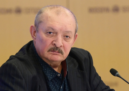 Военэксперт ответил, почему США и ЕС решили массово депортировать украинцев