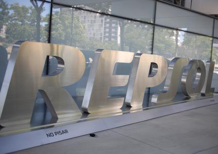Стало известно о планах Repsol уйти с российского рынка