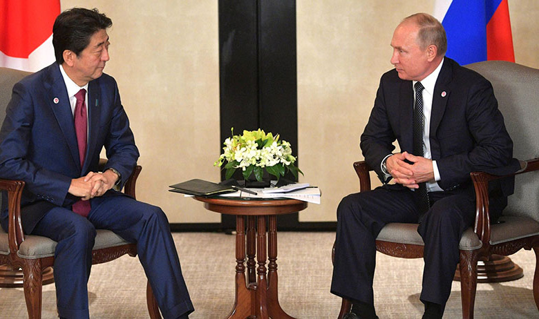 Премьер-министр Японии Синдзо Абэ и президент России Владимир Путин