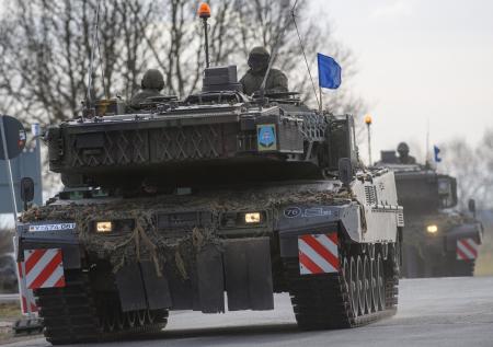 В МИД России заявили о начатой НАТО гонке вооружений