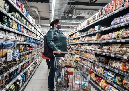 В российских магазинах сообщили о дефиците лапши «Доширак»