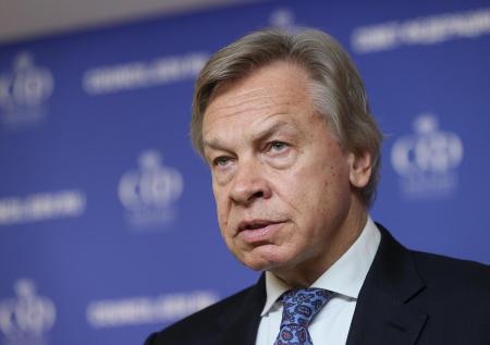 «Мрачнее тучи»: Пушков осадил Бербок из-за слов о «войне» с Россией