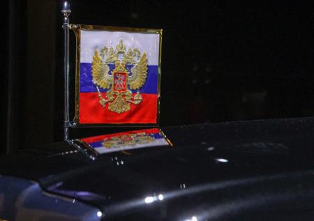 В Эстонии злоумышленники поцарапали около 15 машин российской дипмиссии