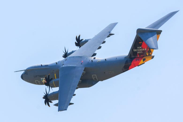 Airbus A400M ВВС Германии над авиабазой Вунсторф