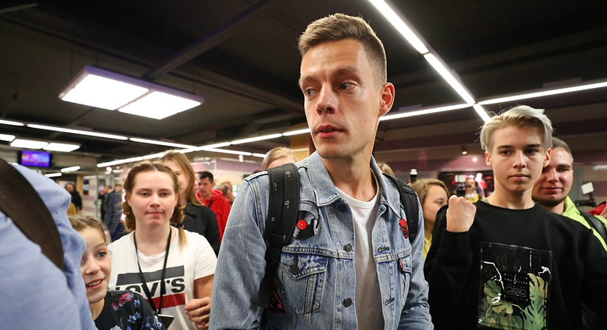 Юрий Дудь вызвал оживление своим появлением