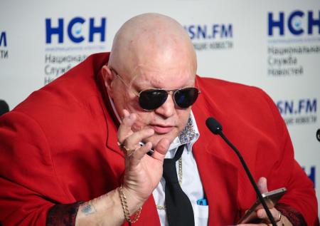 Барецкий продолжает настаивать на создании кладбища для российских звезд
