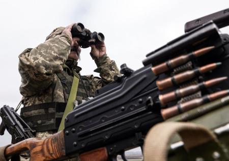 Мужчины в военной форме расстреляли полицейских на Украине