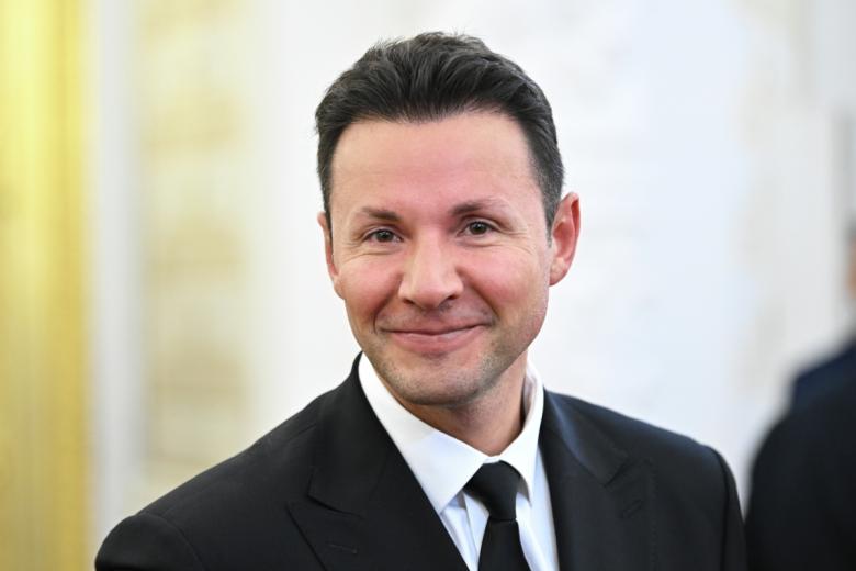 Вячеслав Манучаров
