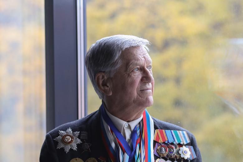 Александр Тихонов