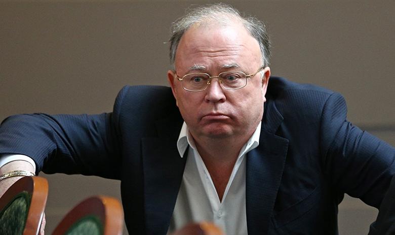 Телеведущий Андрей Караулов