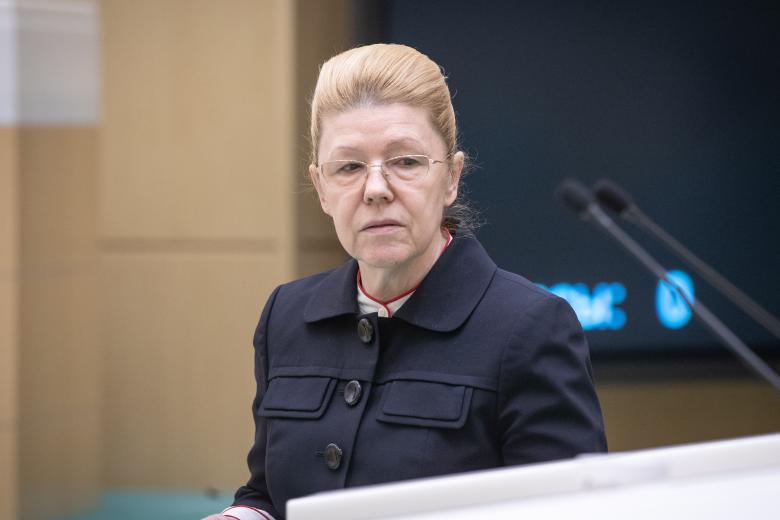 Елена Мизулина