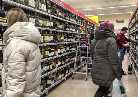 Эксперт усомнился, что время продажи алкоголя продлят