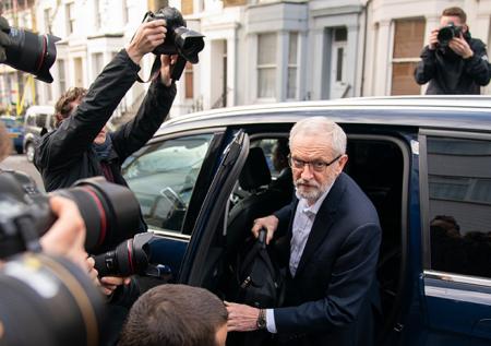 Мэй и Корбин договорились о поиске общей позиции по Brexit
