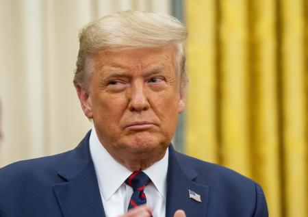 Трамп назвал позором коленопреклонение игроков НБА перед матчем