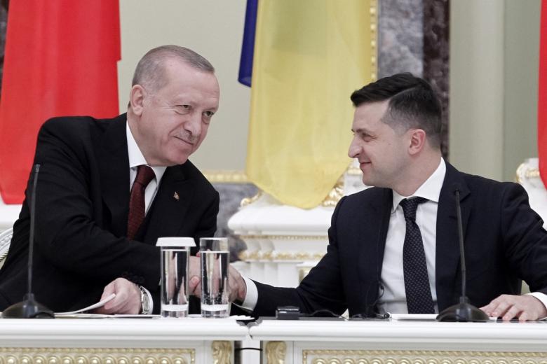 Президент Турции Реджеп Тайип Эрдоган и президент Украины Владимир Зеленский