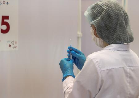 Юрист назвал условие обязательной вакцинации россиян от коронавируса