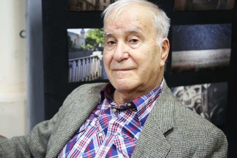 Виталий Аксёнов