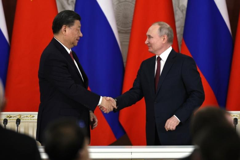 Владимир Путин с председателем Китайской Народной Республики Си Цзиньпином