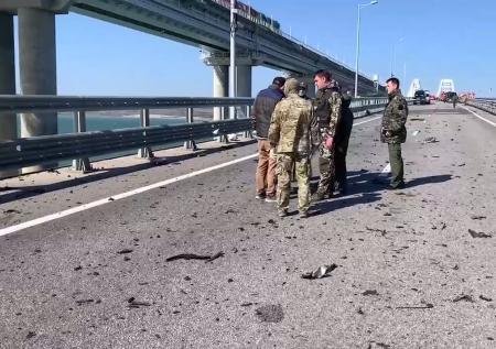 Силовики оценили мощность взрыва на Крымском мосту
