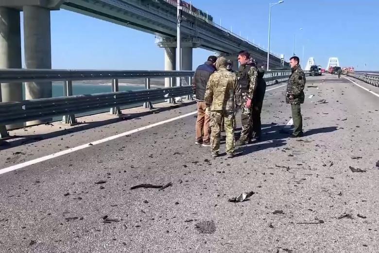 Пожар на Крымском мосту