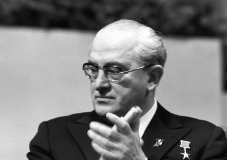 Венгрия, КГБ, облавы: что не успел сделать Андропов, продвигал ли Горбачева
