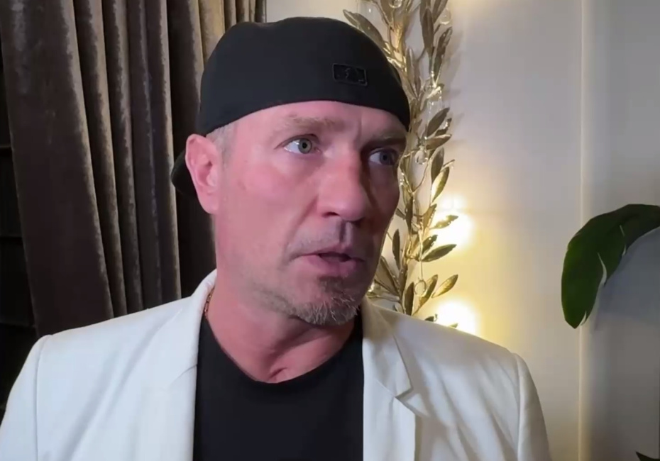 Роман Костомаров