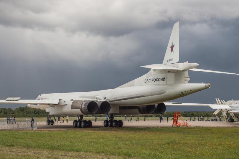 Ту-160