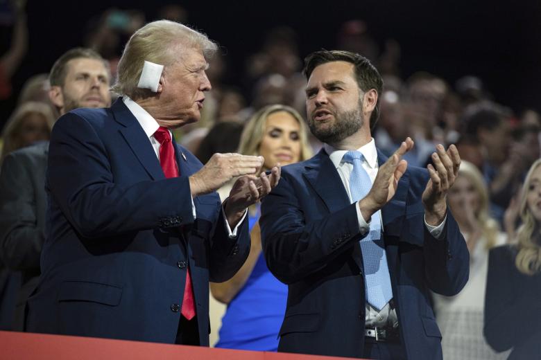Дональд Трамп и Джеймс Дэвид Вэнс