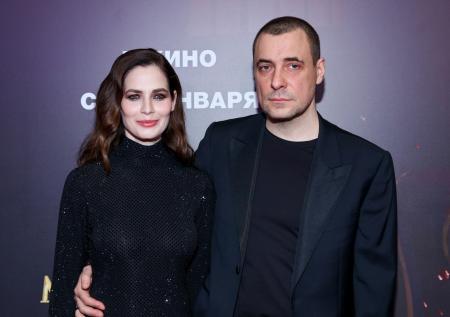 Оставил беременную жену с шестью детьми: история любви Цыганова и Снигирь