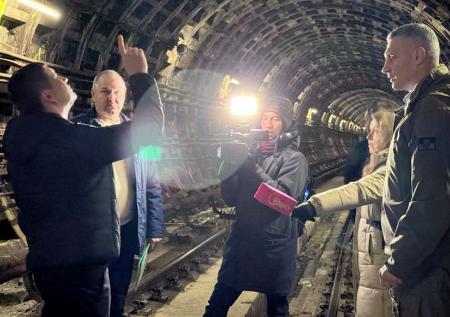 «Завис» под землей: что случилось с Кличко, почему над ним опять смеются