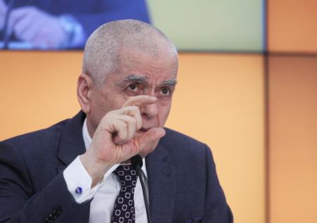 Онищенко оценил идею окрашивать метанол для борьбы с суррогатным алкоголем