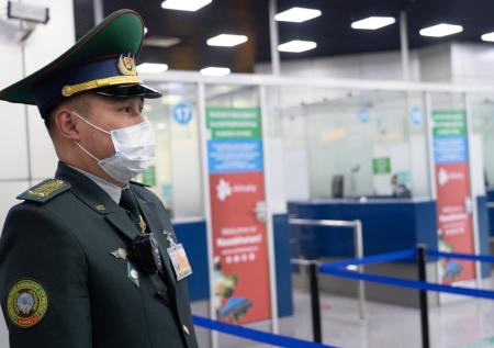 Казахстан ждет от мигрантов денег: Астана ужесточила визовые правила