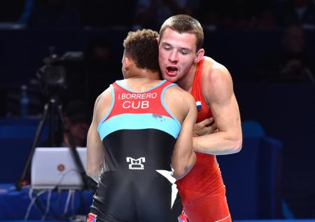 Борец Сурков: чемпионат мира выиграть сложнее, чем Олимпиаду